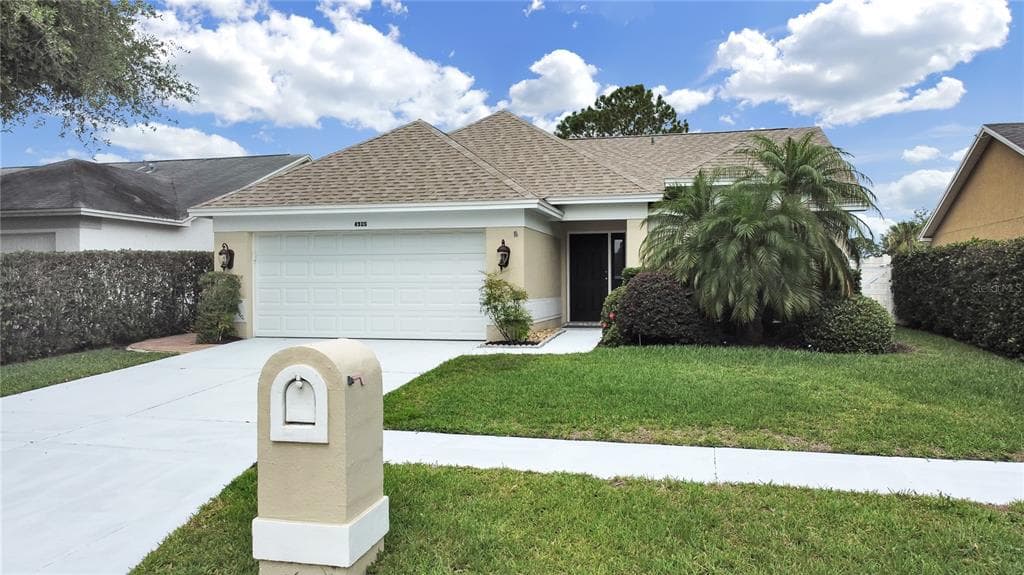 4905 RAMBLING ROSE PLACE TAMPA, FL 33624