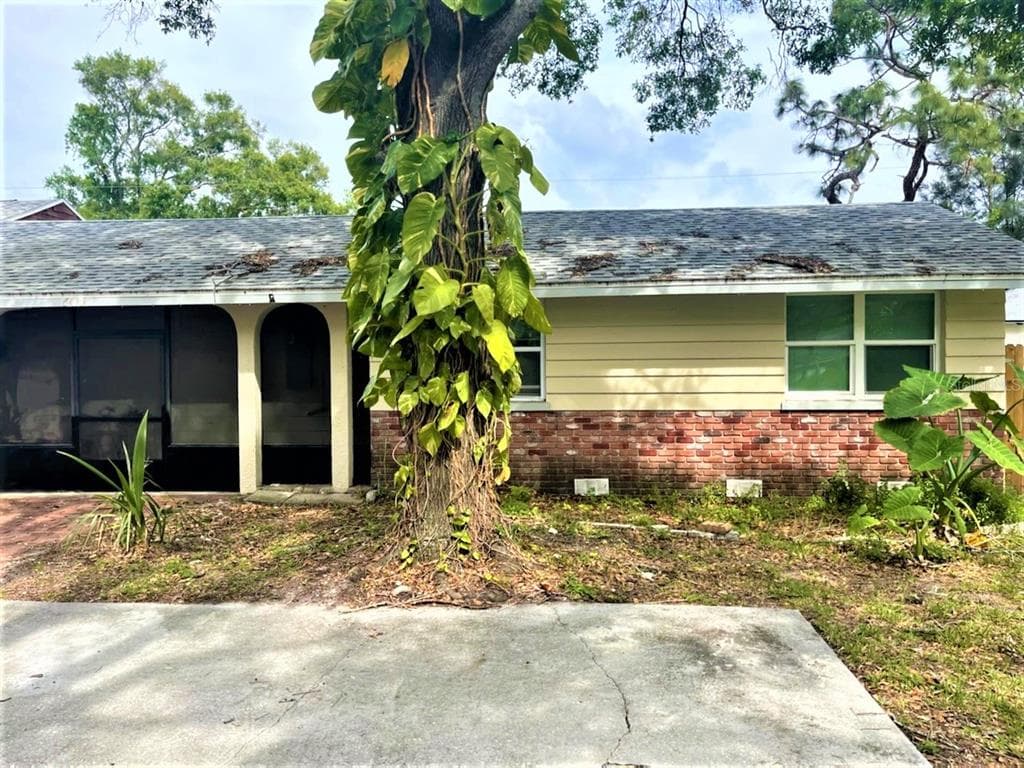 6473 30TH WAY N UNIT A ST PETERSBURG, FL 33702