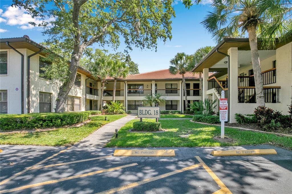 1808 HAMMOCK PINE BOULEVARD UNIT 1808 CLEARWATER, FL 33761