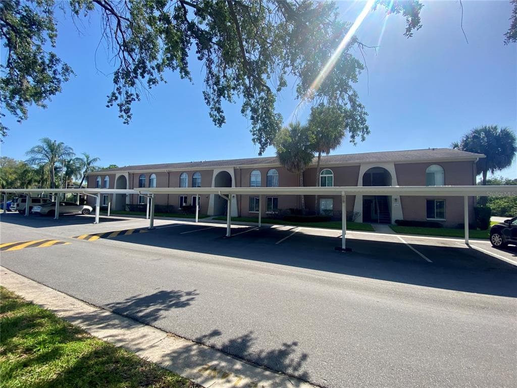 11401 4TH STREET N UNIT 3 ST PETERSBURG, FL 33716