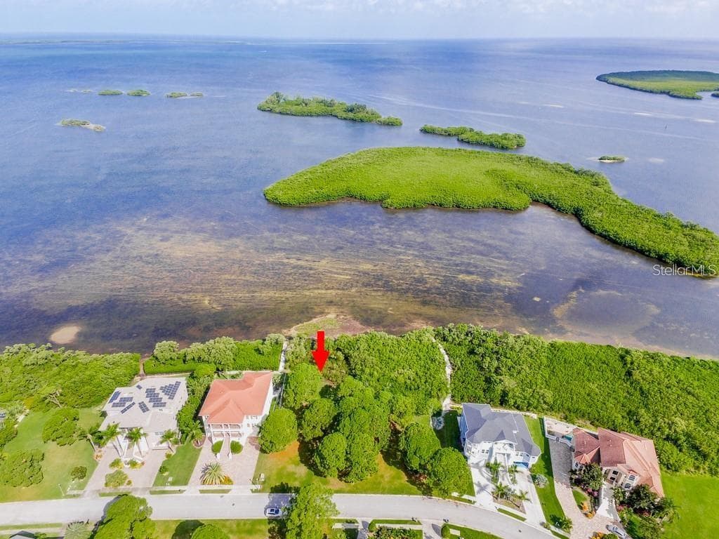 2009 HARBOUR WATCH CIRCLE TARPON SPRINGS, FL 34689
