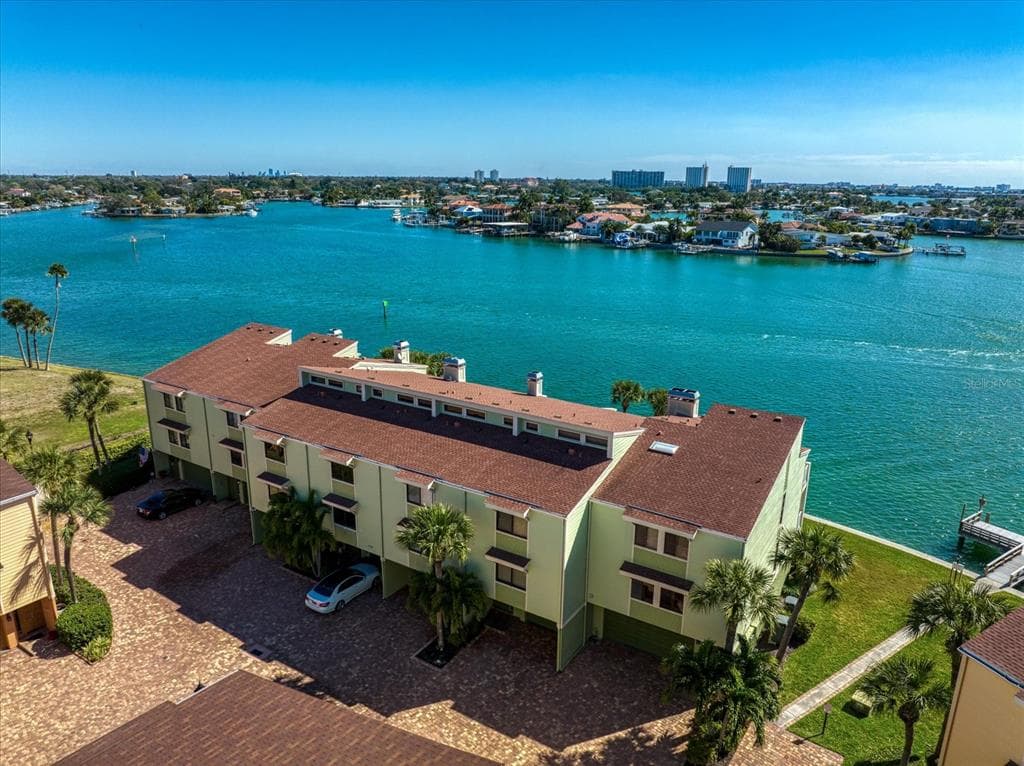 553 HAVEN POINT DRIVE TREASURE ISLAND, FL 33706