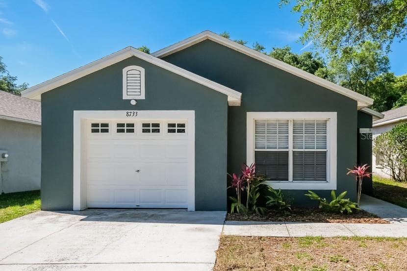8733 MORRISON OAKS COURT TEMPLE TERRACE, FL 33637