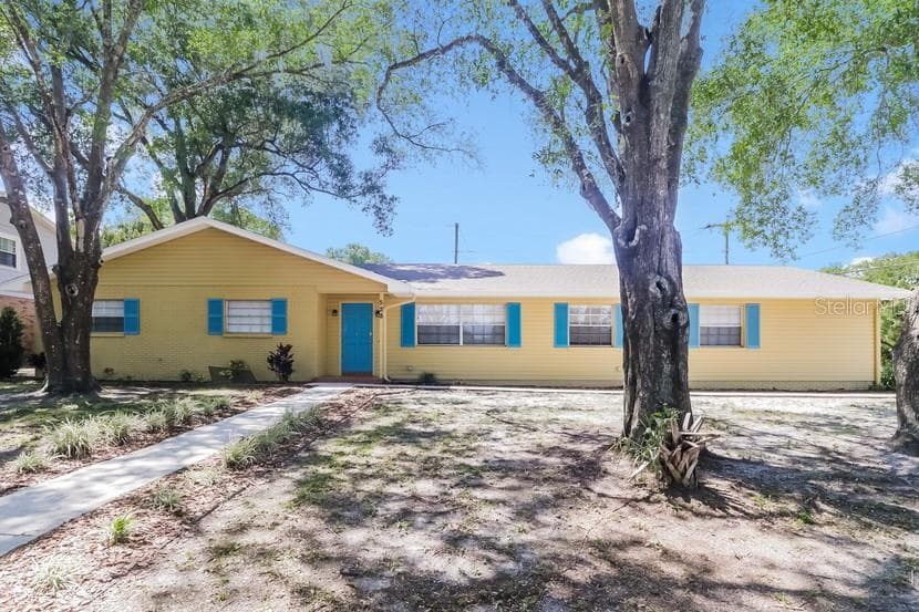 528 CRESTOVER DRIVE TEMPLE TERRACE, FL 33617