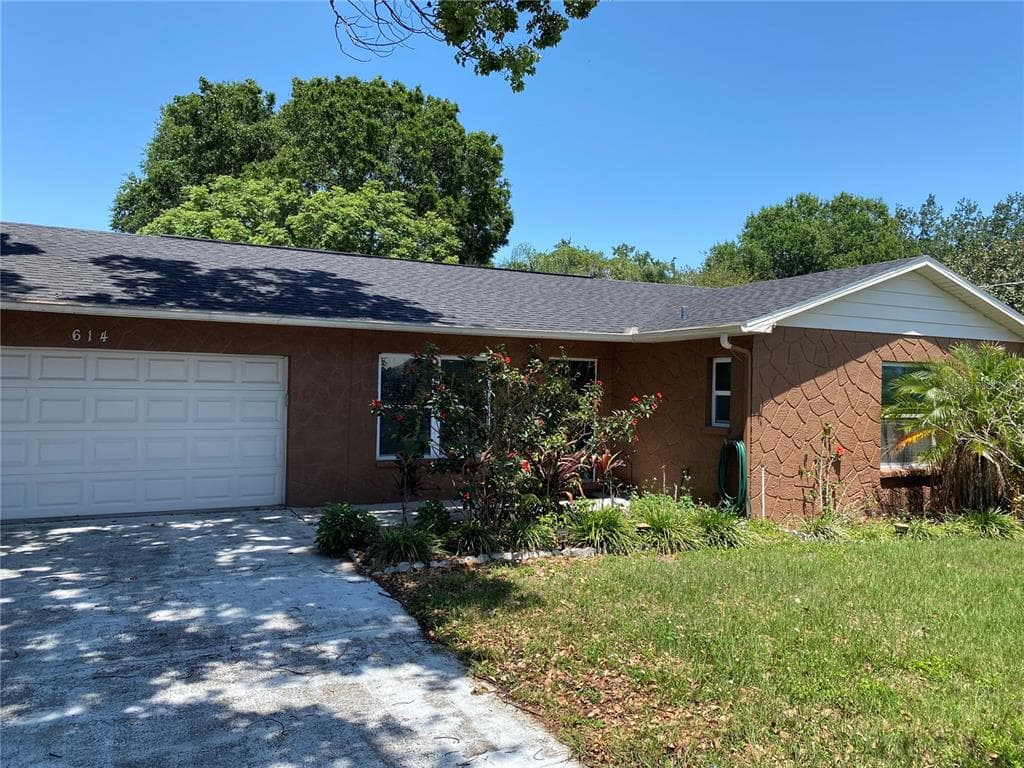 614 E WHEELER ROAD SEFFNER, FL 33584