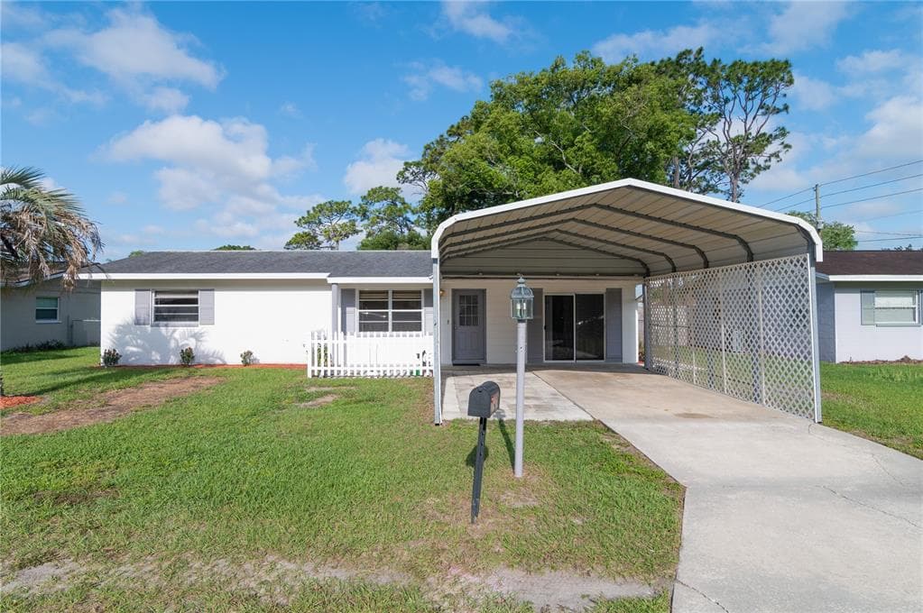 5943 BEECH STREET ZEPHYRHILLS, FL 33542