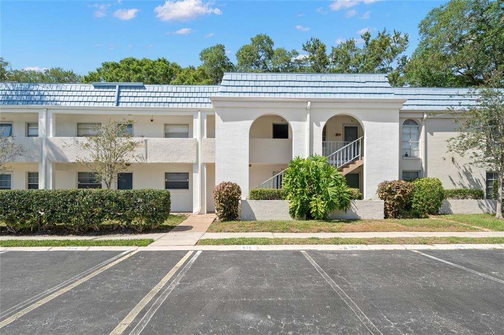 1975 W BAY DRIVE UNIT 515 LARGO, FL 33770