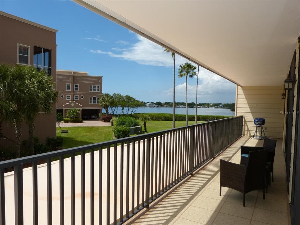 2700 BAYSHORE BOULEVARD UNIT 9106 DUNEDIN, FL 34698