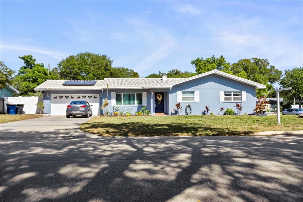 1369 S EVERGREEN AVENUE CLEARWATER, FL 33756