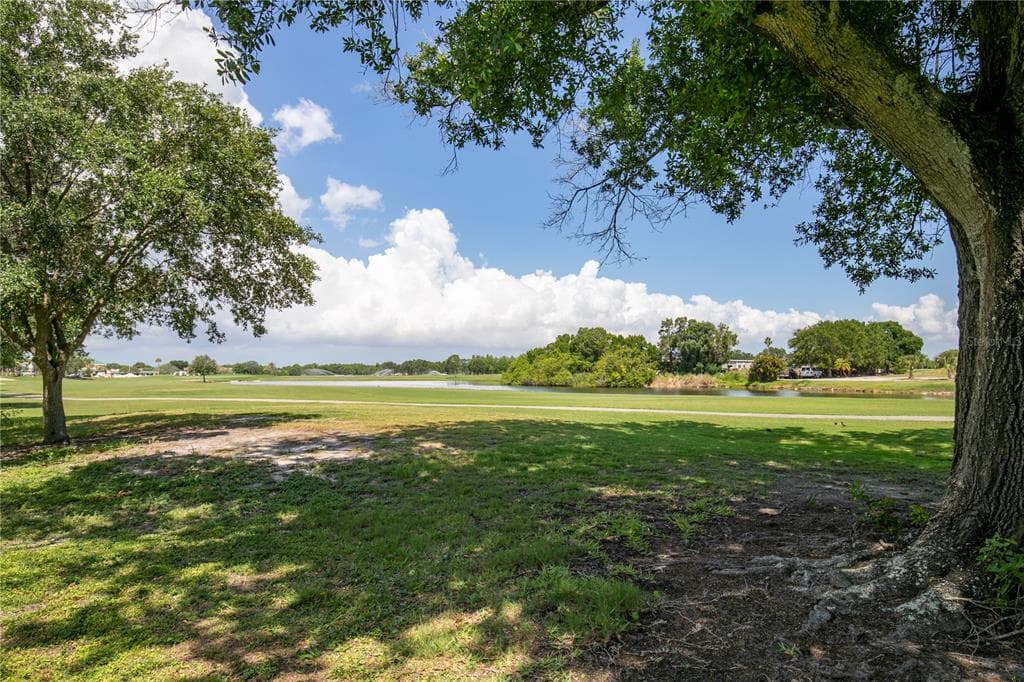 1933 OYSTER CATCHER LANE UNIT 723 CLEARWATER, FL 33762