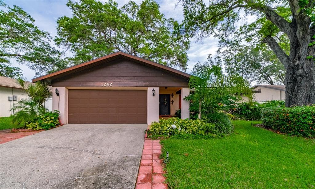 1242 WHISPER DRIVE