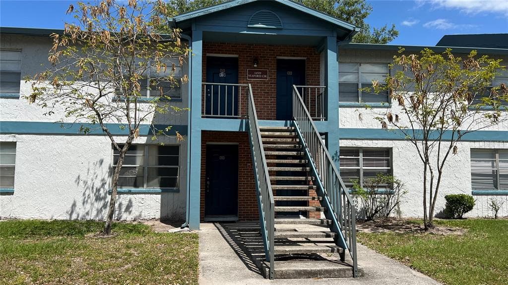 14519 SEAFORD CIRCLE UNIT 102 TAMPA, FL 33613