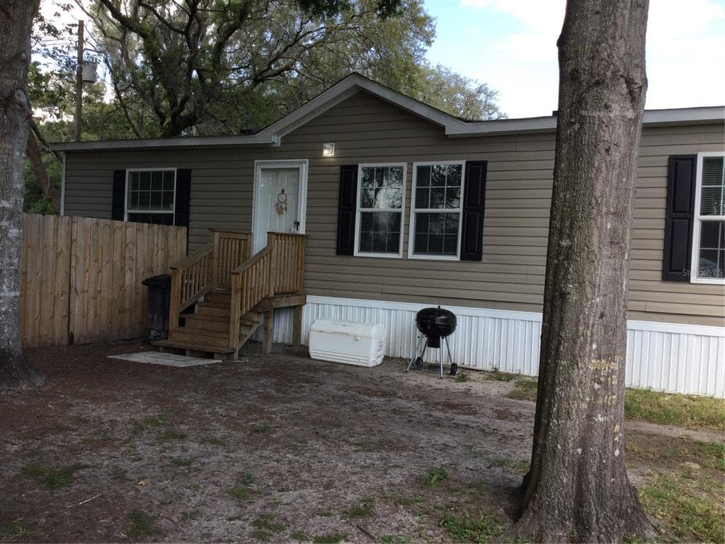37533 APRIL LANE ZEPHYRHILLS, FL 33541