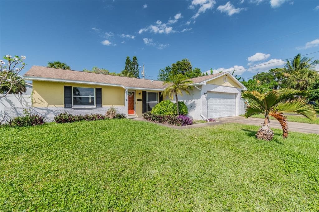 4670 NEPTUNE DRIVE SE ST PETERSBURG, FL 33705