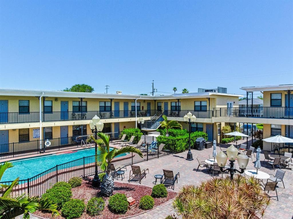 16333 GULF BOULEVARD UNIT 217 REDINGTON BEACH, FL 33708