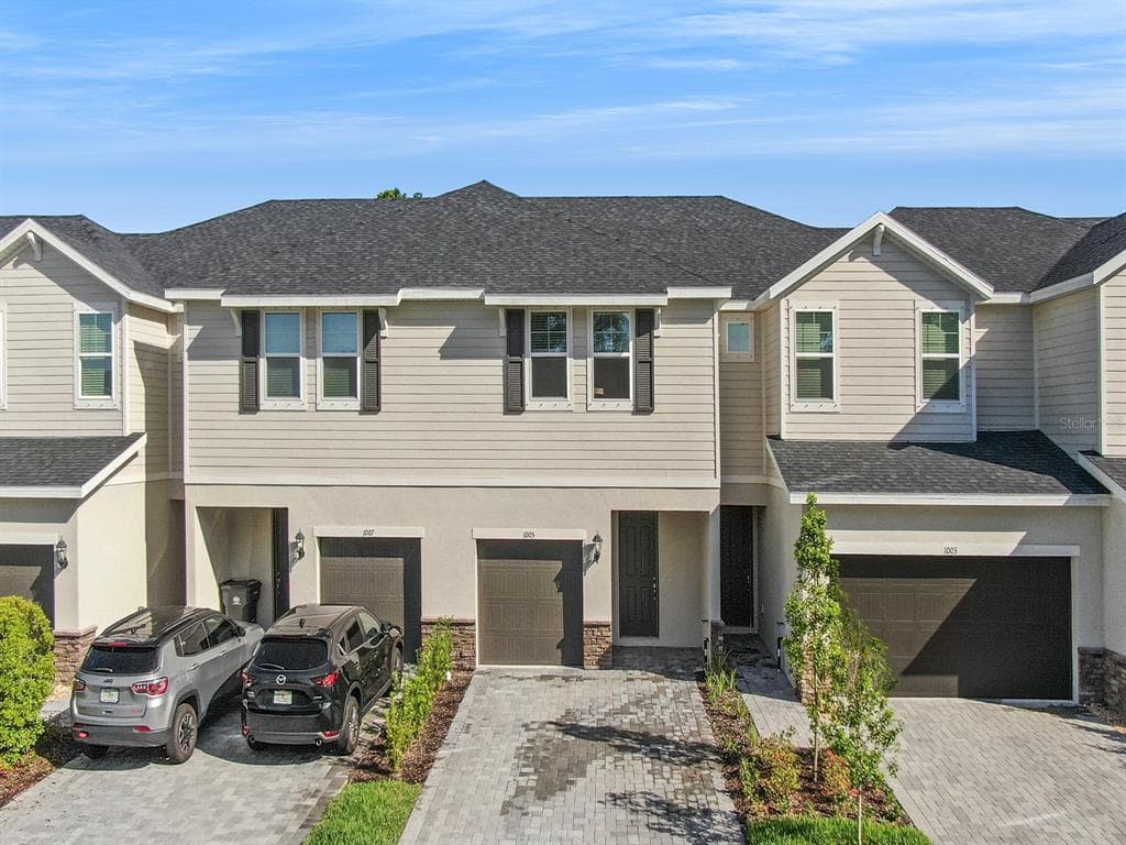 1005 ORCHARD ARBOUR COURT TAMPA, FL 33613