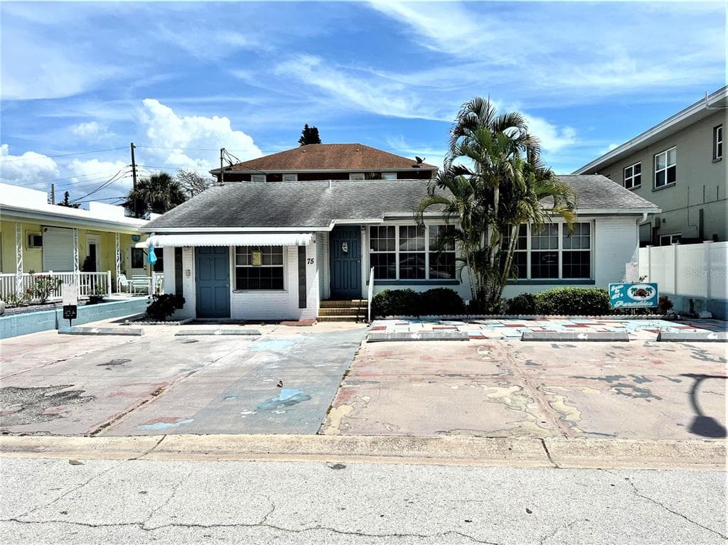 75 144TH AVENUE MADEIRA BEACH, FL 33708
