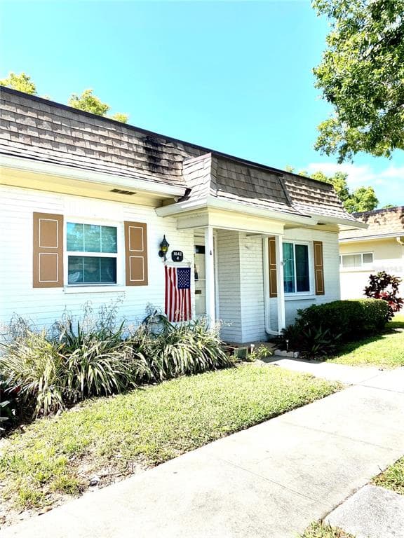 1642 S LAKE AVENUE UNIT 4 CLEARWATER, FL 33756