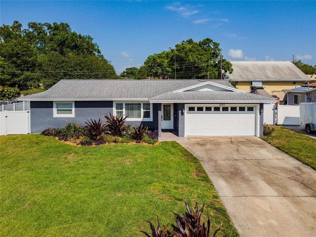 8297 RIDGEWOOD CIRCLE SEMINOLE, FL 33772