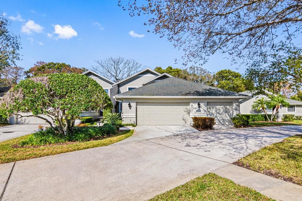 2631 ROYAL LIVERPOOL DRIVE TARPON SPRINGS, FL 34688