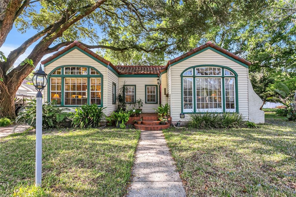 3124 S JULIA CIRCLE TAMPA, FL 33629