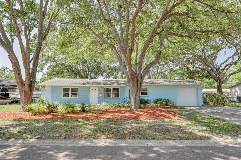 1534 78TH AVENUE N ST PETERSBURG, FL 33702