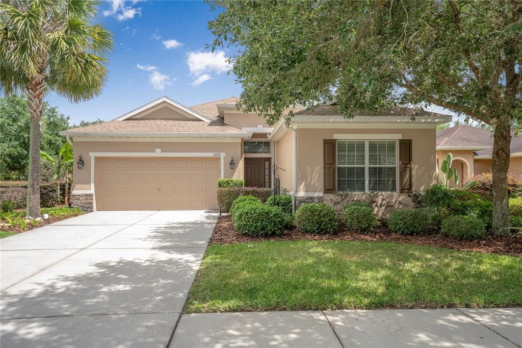 11235 WEMBLEY LANDING DRIVE LITHIA, FL 33547