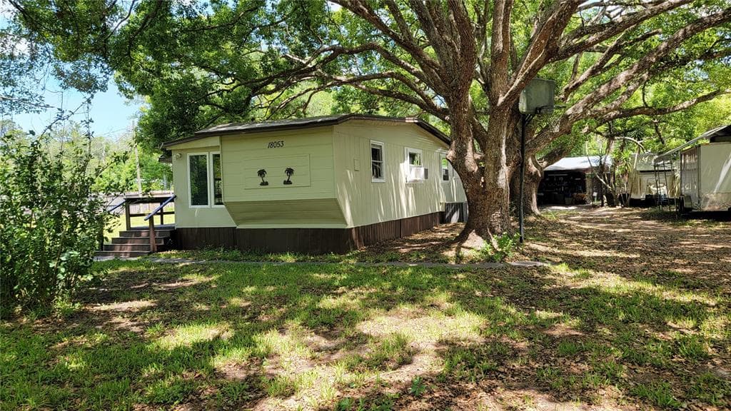 18053 CELIA (& ADD`L LOT) AVENUE BROOKSVILLE, FL 34604