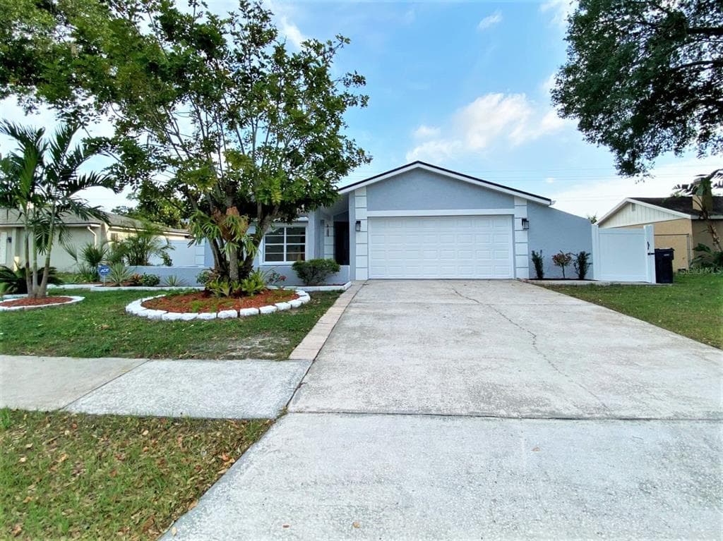 5452 FULMAR DRIVE TAMPA, FL 33625