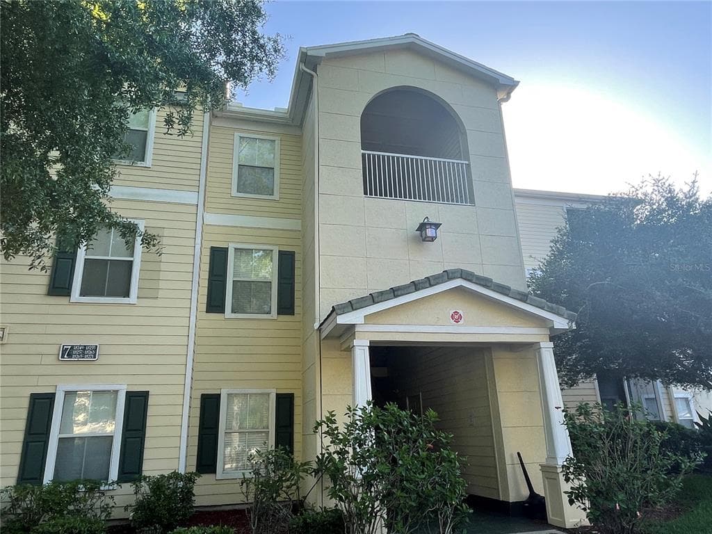 18269 BRIDLE CLUB DRIVE TAMPA, FL 33647