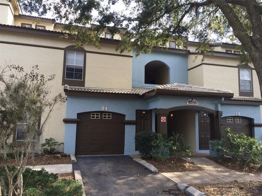 8511 LUCUYA WAY UNIT 101 TEMPLE TERRACE, FL 33637