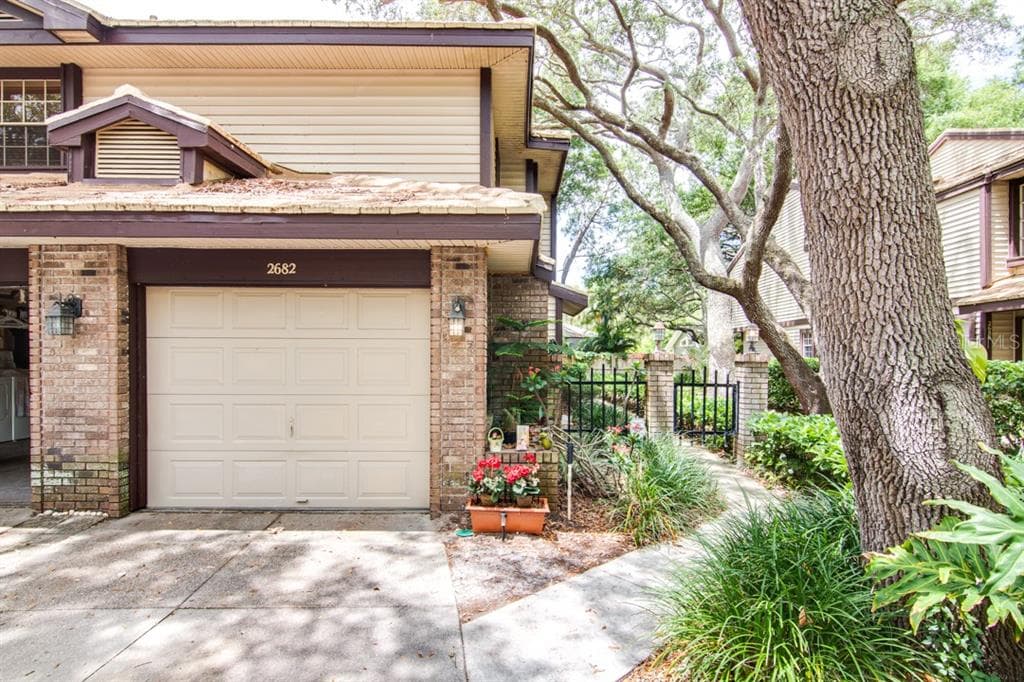 2682 WALNUT DRIVE UNIT 1106 PALM HARBOR, FL 34683