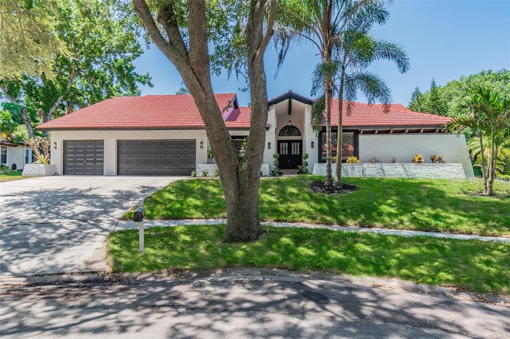 2460 WATERVIEW COURT PALM HARBOR, FL 34684