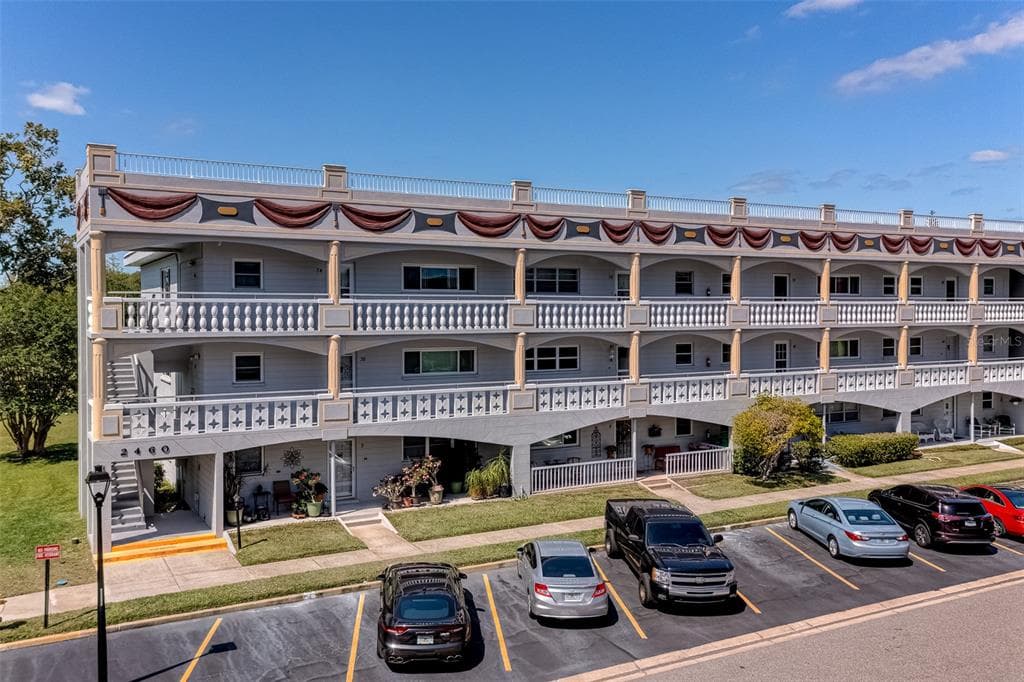 2460 FRANCISCAN DRIVE UNIT 40 CLEARWATER, FL 33763
