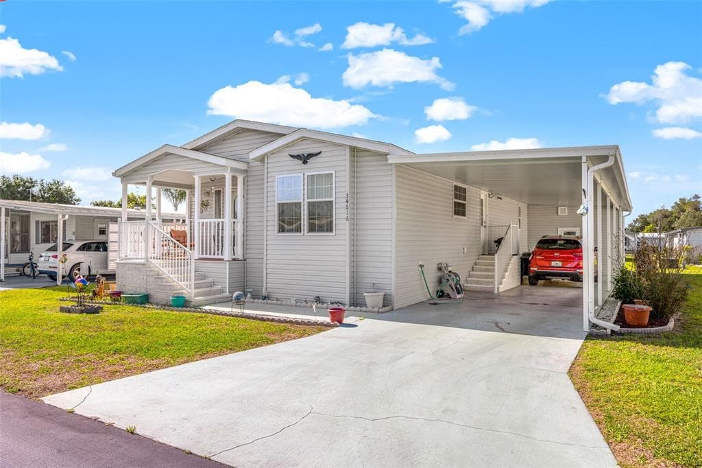 34616 SWEETPEA LANE ZEPHYRHILLS, FL 33541