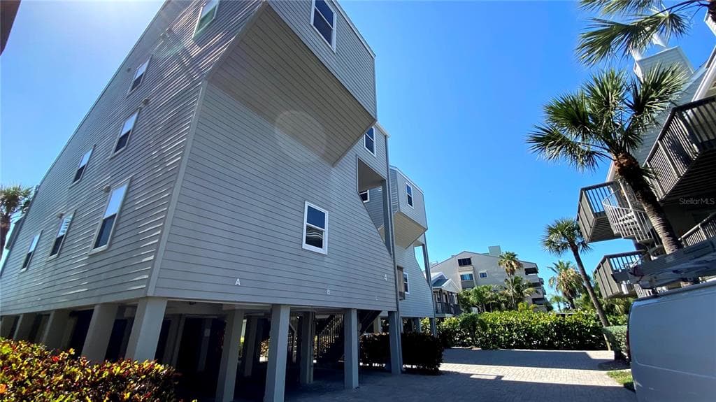 19930 GULF BOULEVARD UNIT 5B