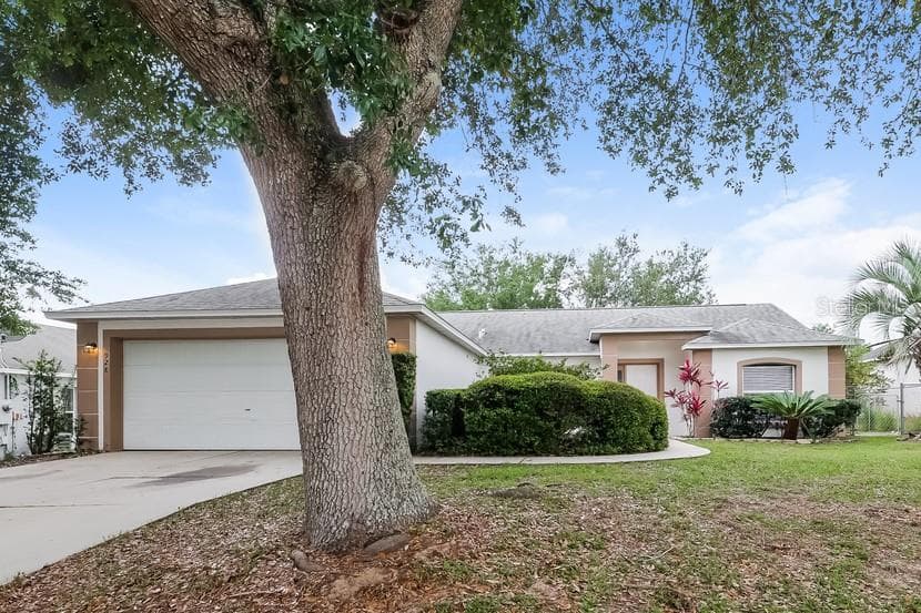 928 MARQUEE DRIVE MINNEOLA, FL 34715
