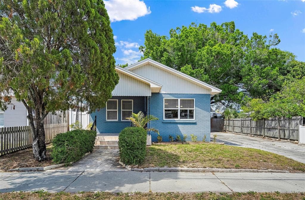 2511 W BRADDOCK STREET TAMPA, FL 33607