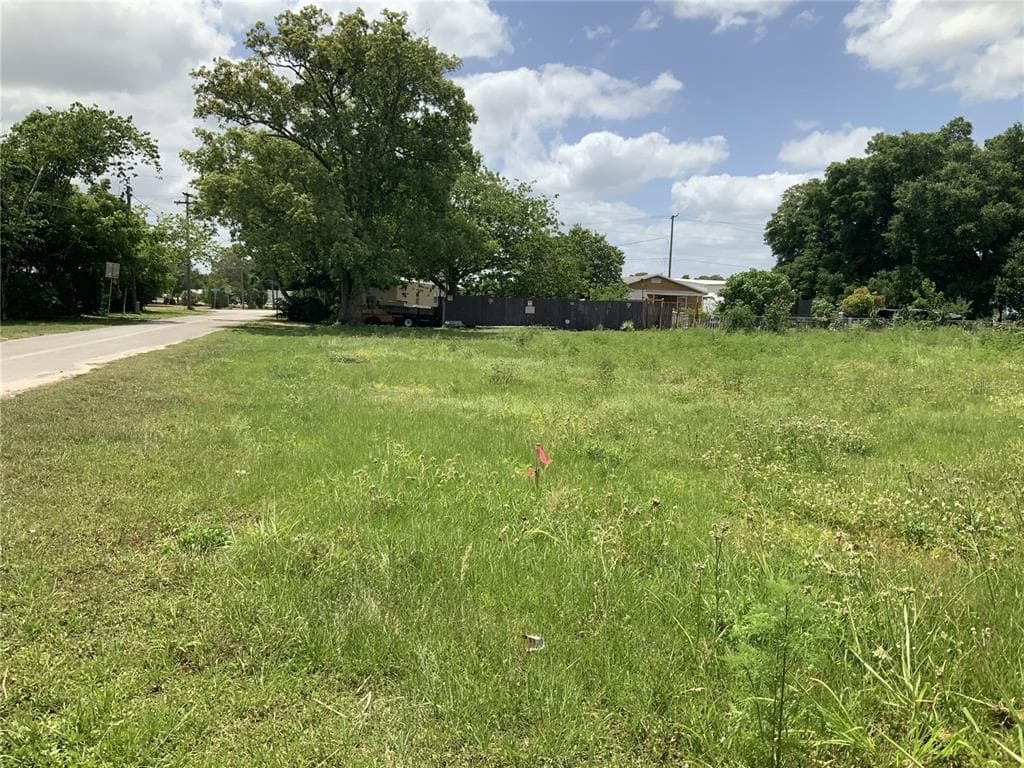 4348 CENTRAL AVENUE SE LAKELAND, FL 33813