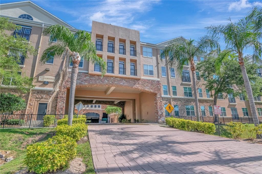4221 W SPRUCE STREET UNIT 1126 TAMPA, FL 33607