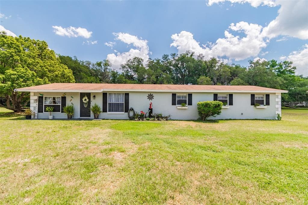 3832 LANIER ROAD ZEPHYRHILLS, FL 33541