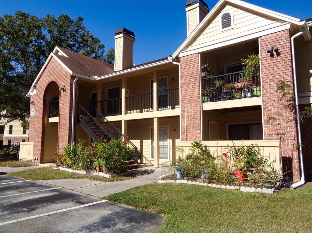 8648 MALLARD RESERVE DRIVE UNIT 103 TAMPA, FL 33614