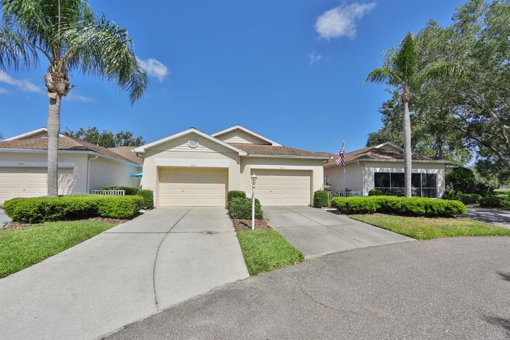 2601 NEWCOMB COURT UNIT 19 SUN CITY CENTER, FL 33573