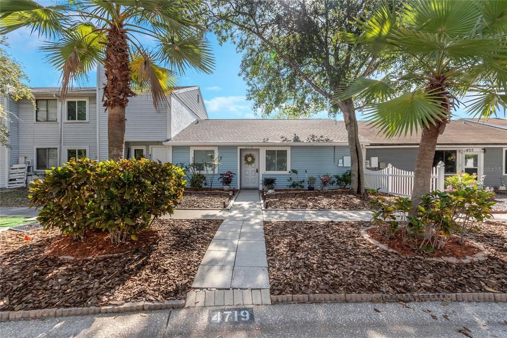 4719 STONEPOINTE PLACE TAMPA, FL 33634