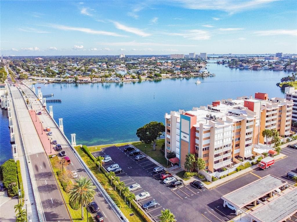 500 TREASURE ISLAND CAUSEWAY UNIT 606 TREASURE ISLAND, FL 33706