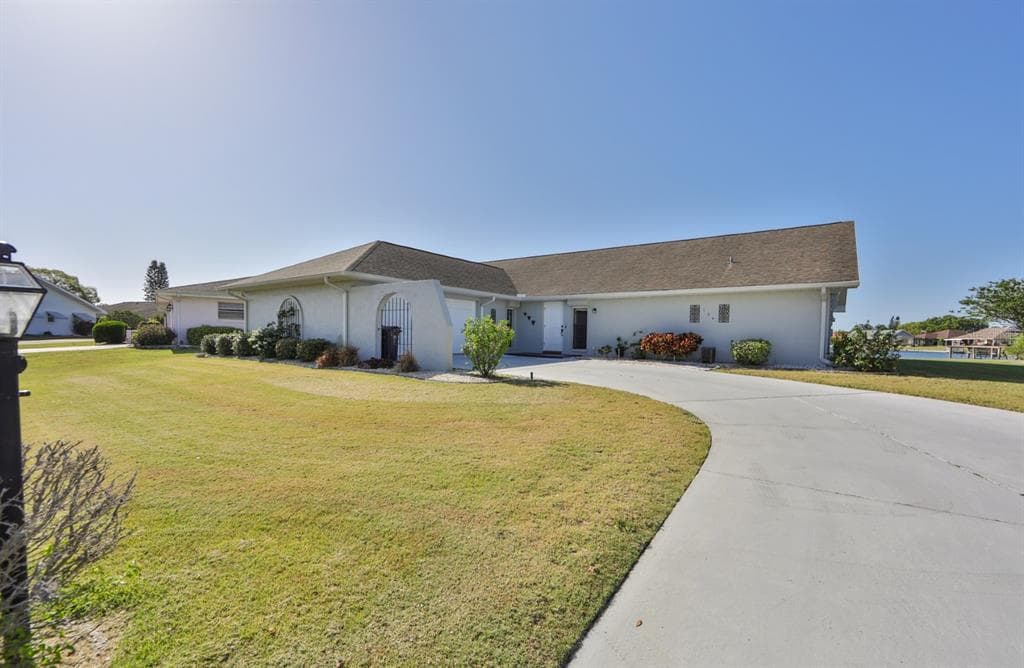 104 WINTERSONG LANE SUN CITY CENTER, FL 33573