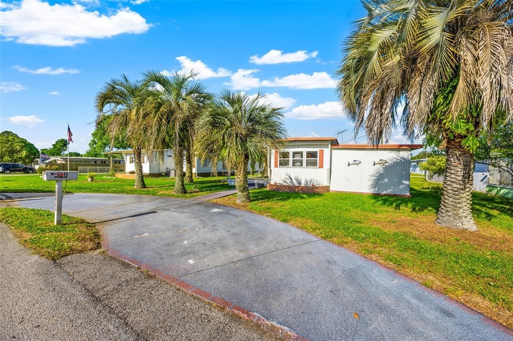 6349 OHIO STREET ZEPHYRHILLS, FL 33542