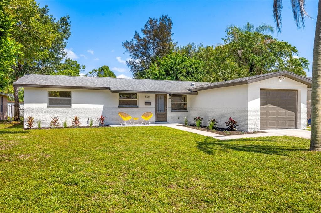 5501 DENVER STREET NE ST PETERSBURG, FL 33703