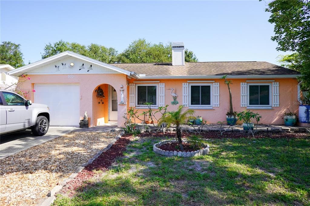 8001 COTTONWOODE DRIVE LARGO, FL 33773