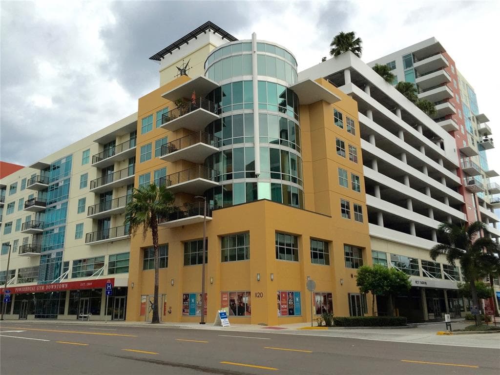 1120 E KENNEDY BOULEVARD UNIT 920